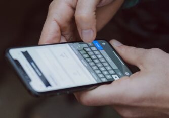 How to access clipboard on iPhone