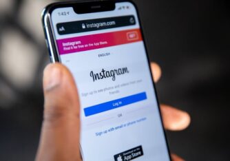 How to log out of Instagram on all devices